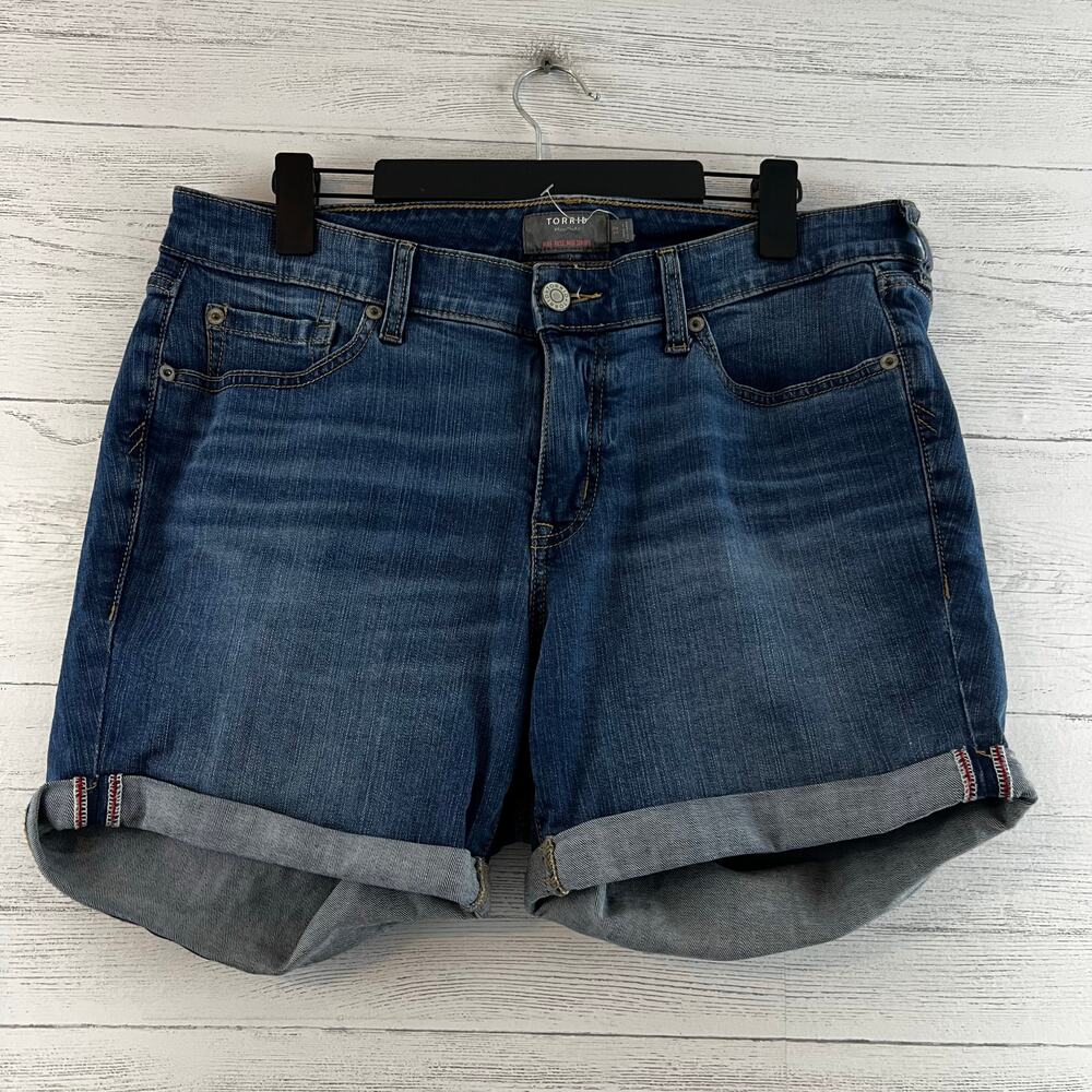 Torrid Dark Blue Rolled Cuff Denim Shorts Size 12